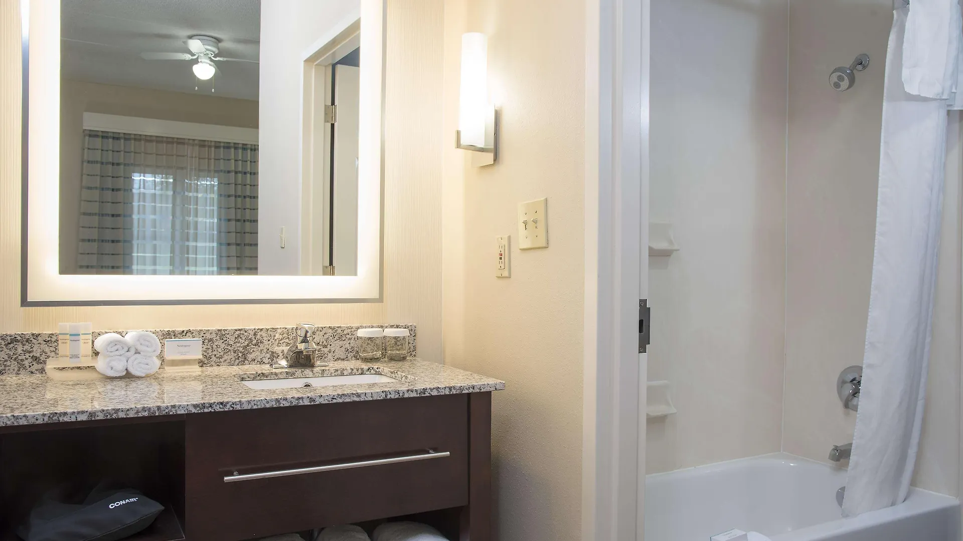 Hotel Homewood Suites Columbus - Airport